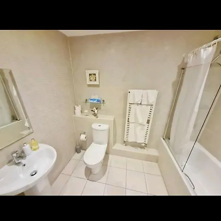 Liffey Suites Apart Otel
